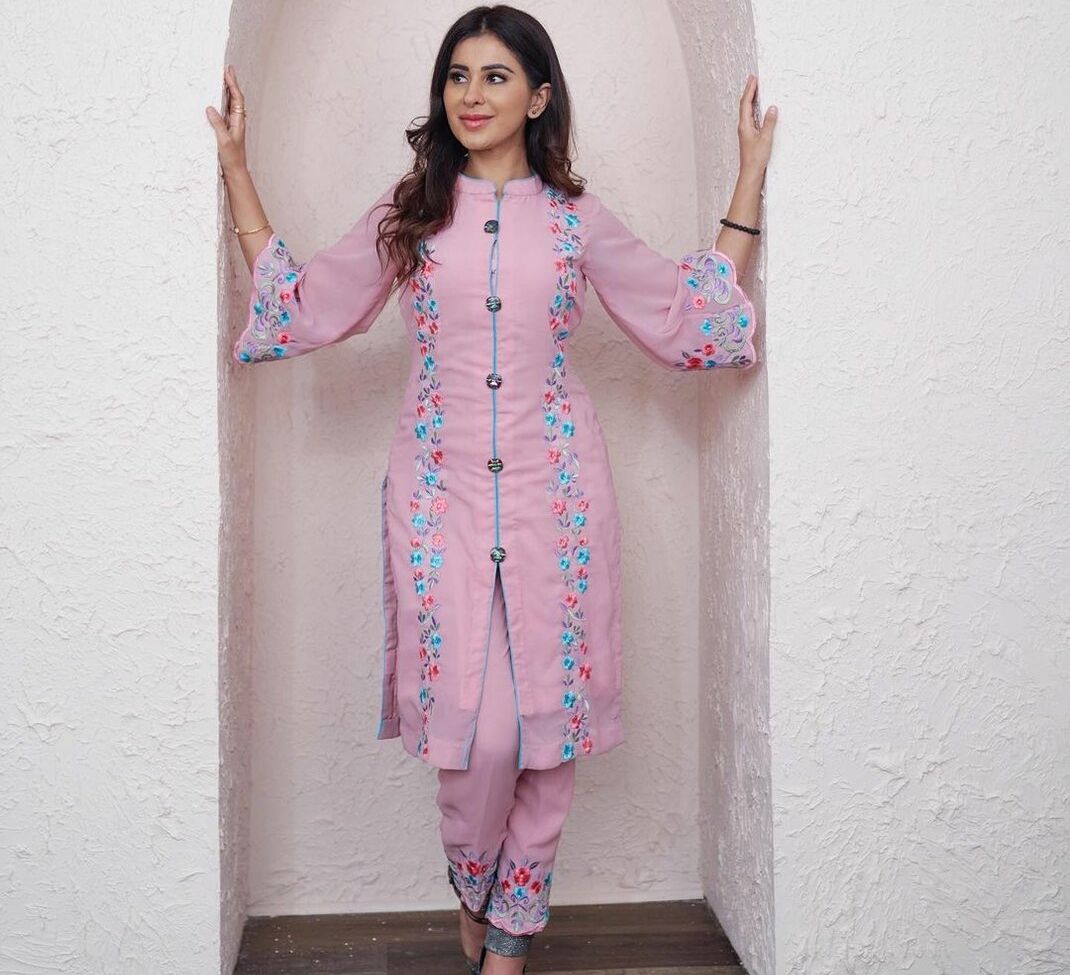 Meetii Kalher nude #108315655