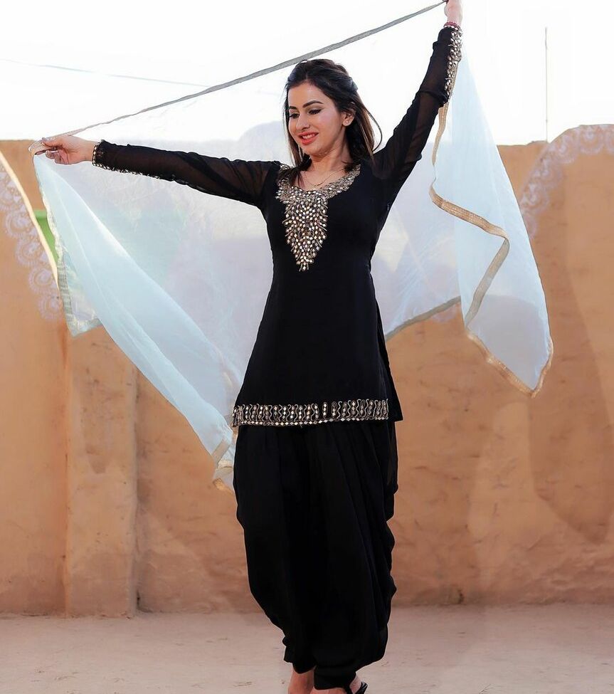 Meetii Kalher nude #108315724