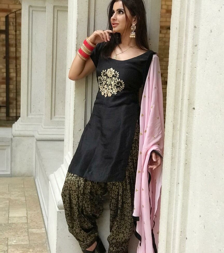 Meetii Kalher nude #108315743