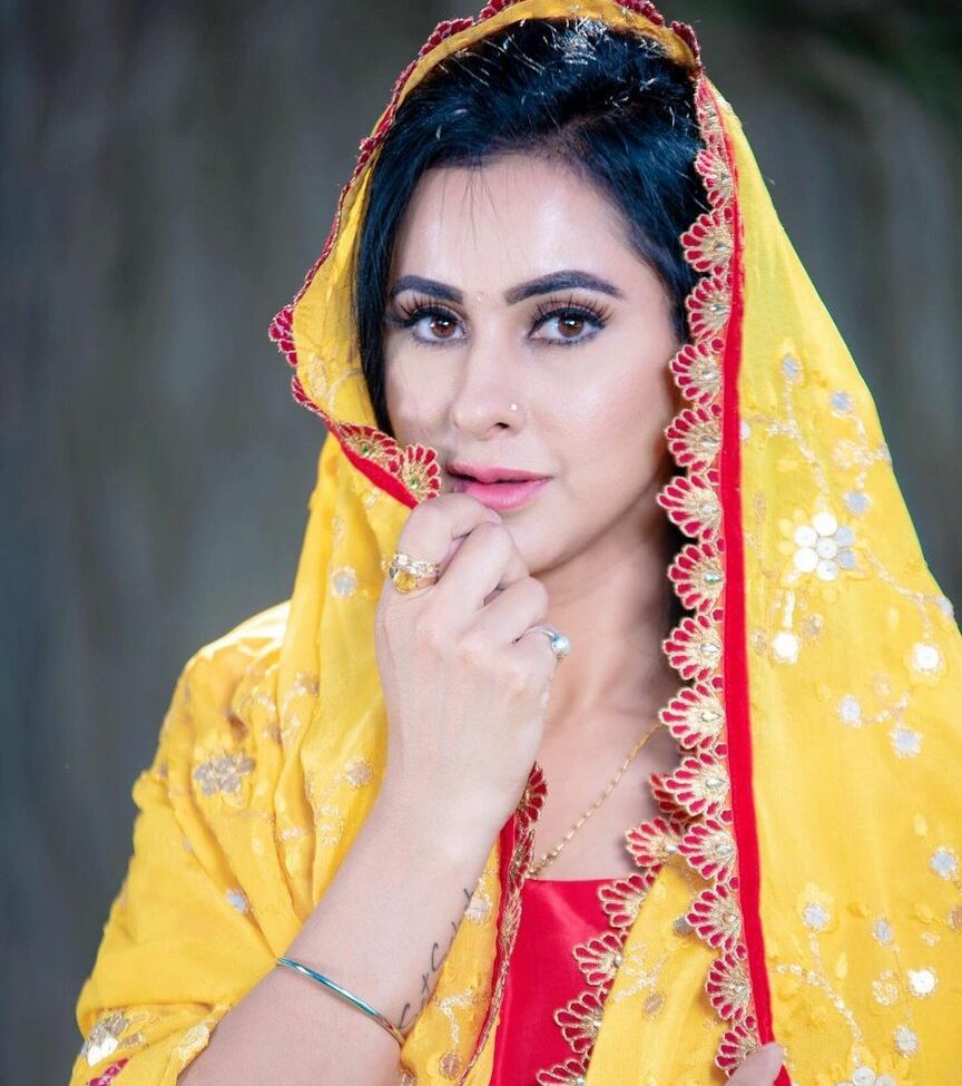 Meetii Kalher nude #108315762