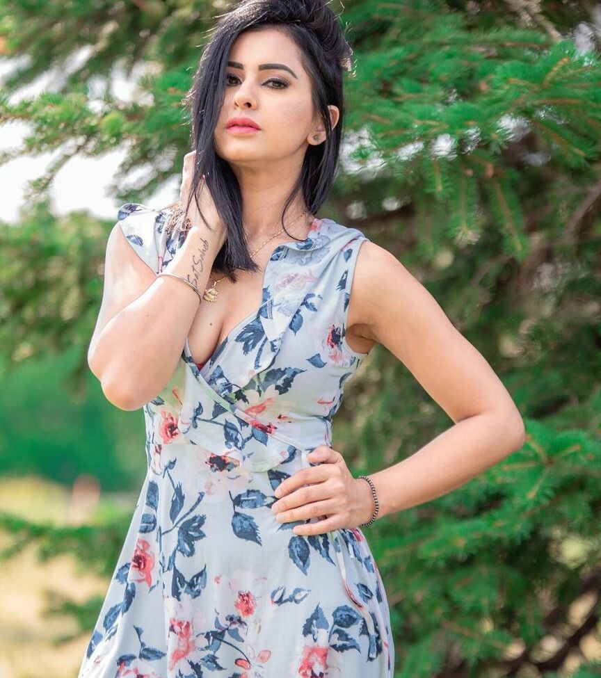 Meetii Kalher nude #108315763