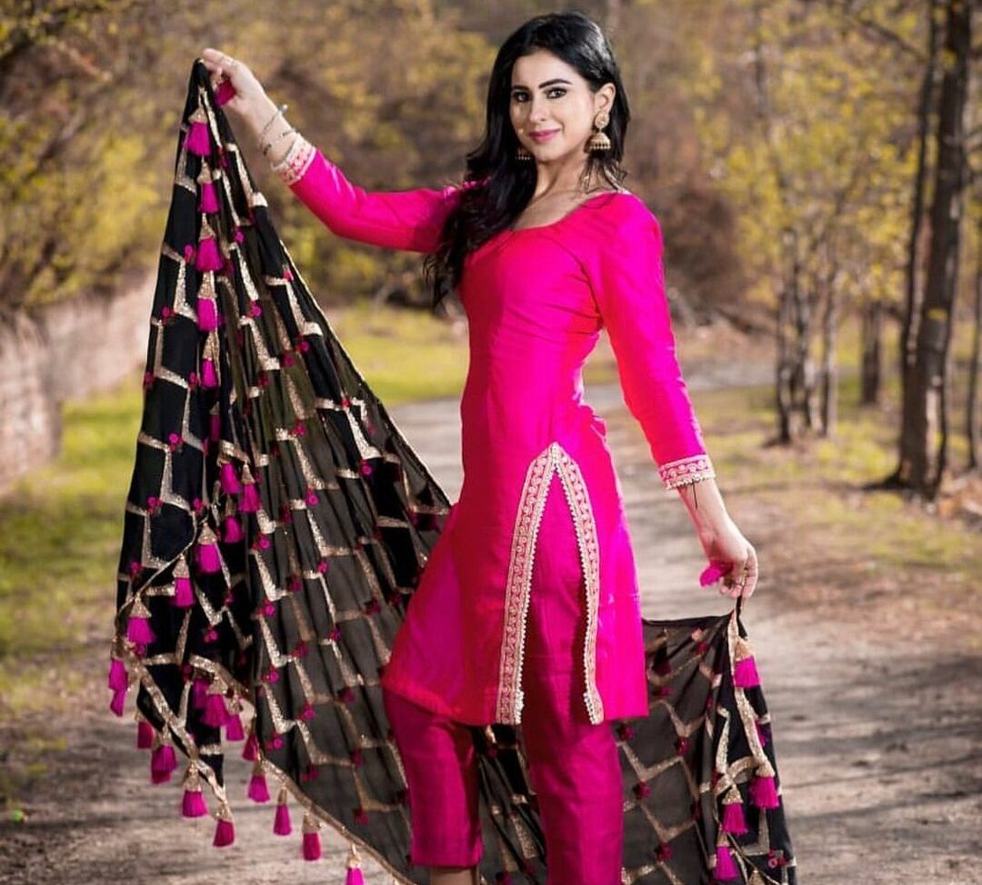 Meetii Kalher nude #108315791