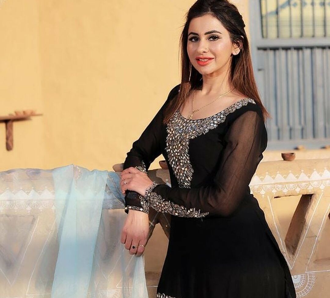 Meetii Kalher nude #108315882