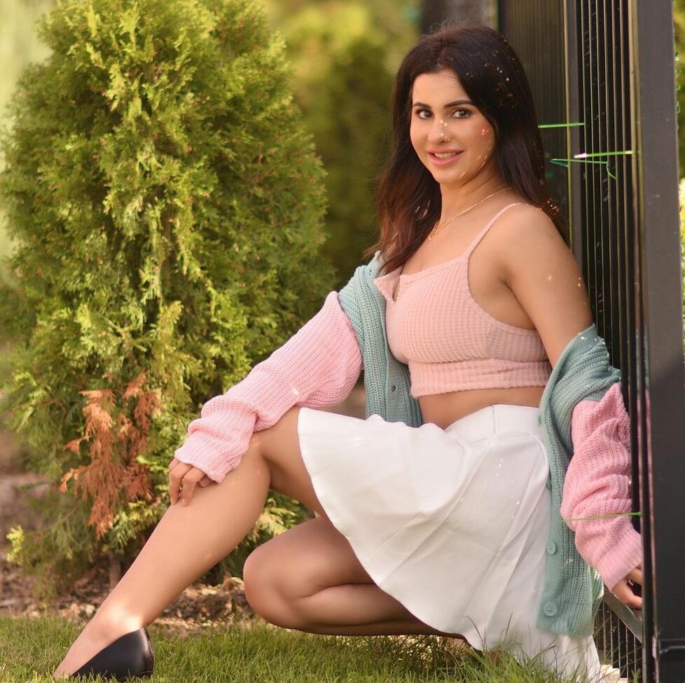 Meetii Kalher nude #108315956