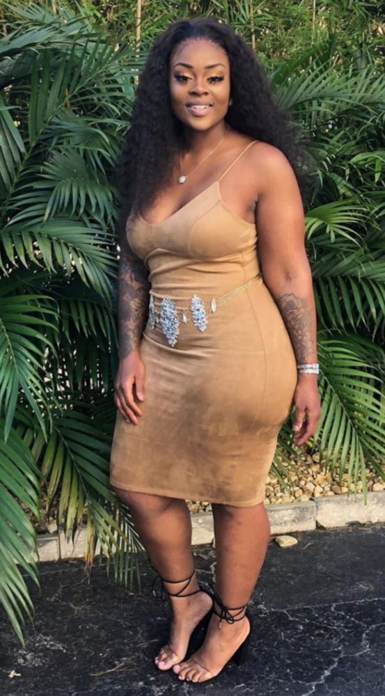 Todo tipo de mujeres
 #103653844