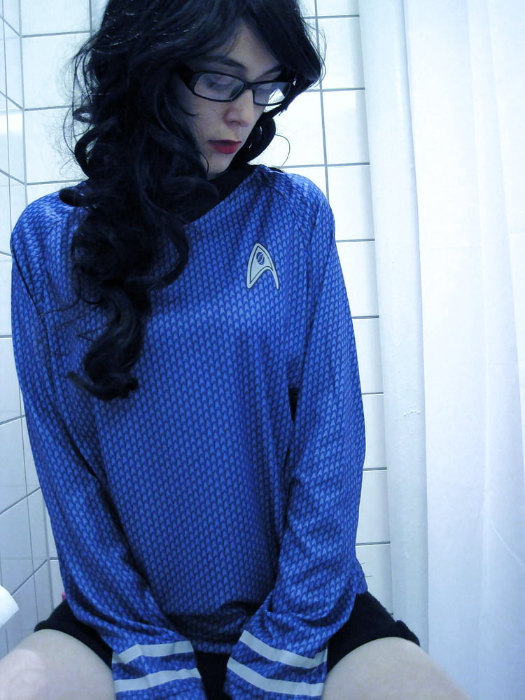 Set phasers to stun (Star Trek) #81136309