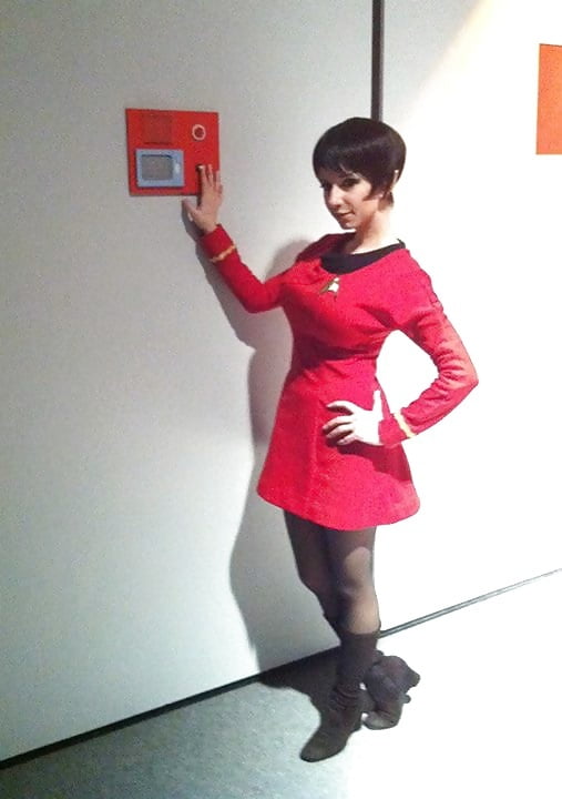 Set phasers to stun (Star Trek) #81136333