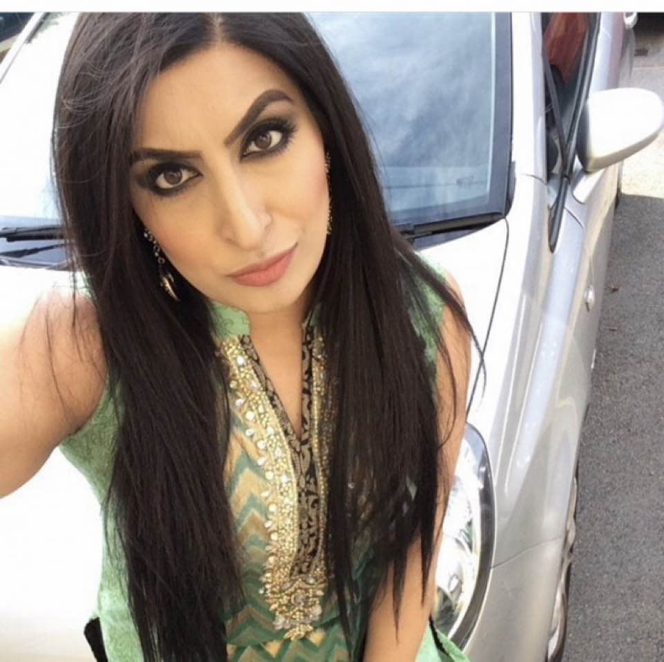 Classy sexy paki hijabis arab pakistani Frauen
 #99254835