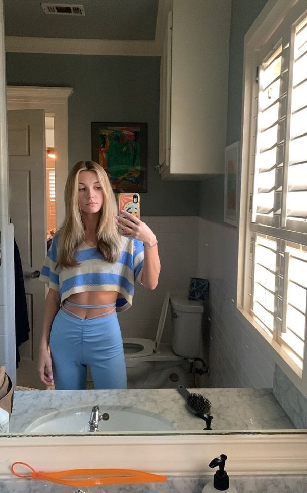 Kennedyjtaylor desnuda #109852253