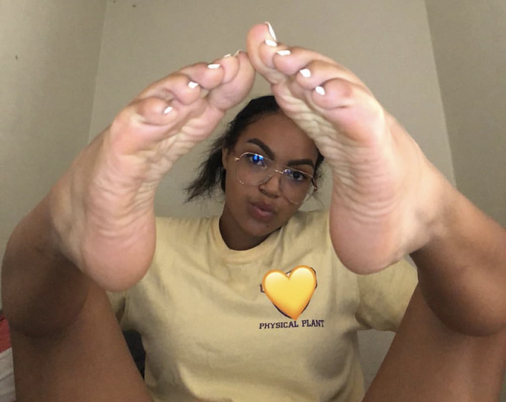 Sexy con los dedos de los pies pt4
 #100323392
