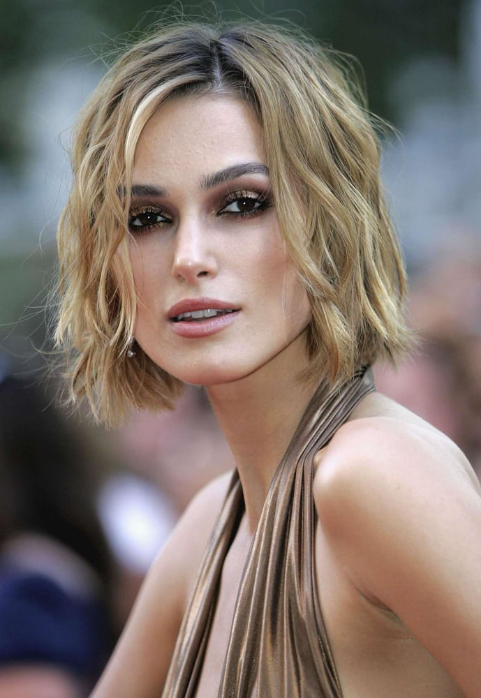 Keira knightley - robe gucci dorée
 #89554944