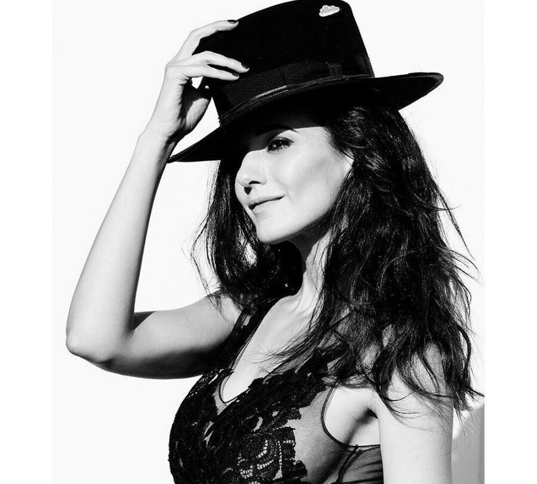 Emmanuelle Chriqui desnuda #109280298