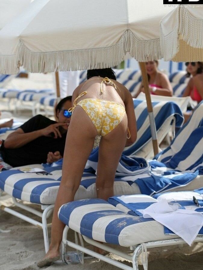 Emmanuelle Chriqui nude #109280403