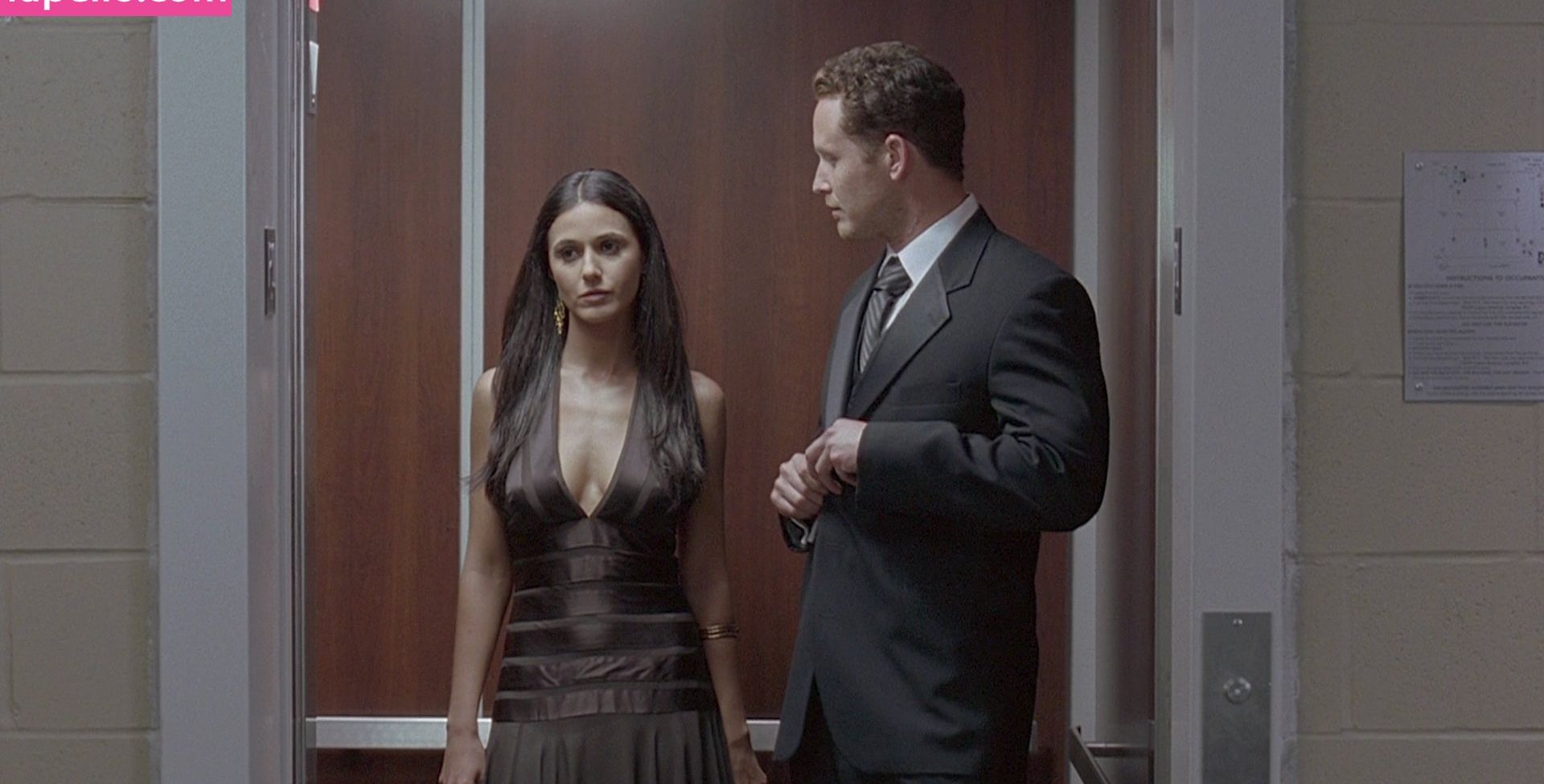 Emmanuelle Chriqui desnuda #109280536