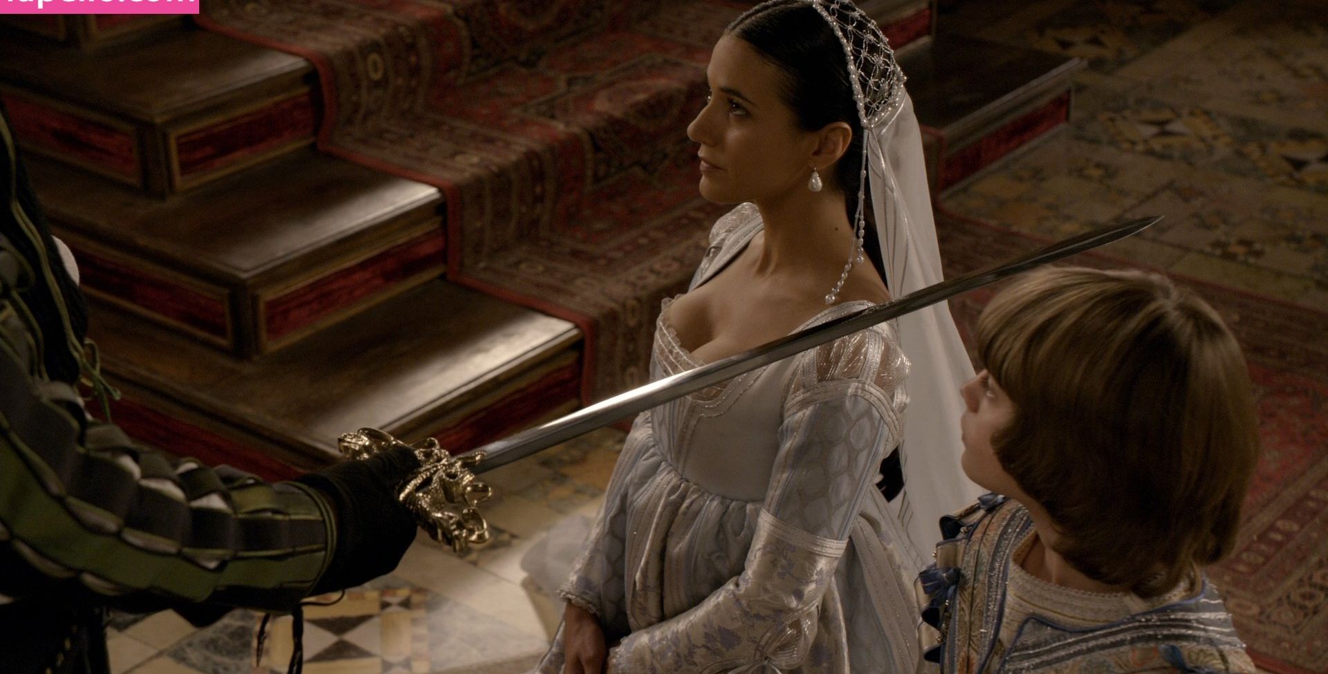 Emmanuelle Chriqui desnuda #109280540