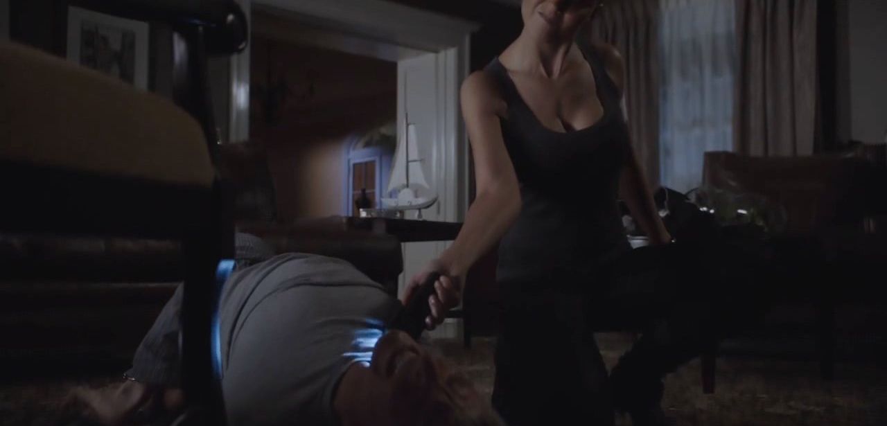 Emmanuelle Chriqui desnuda #109280590