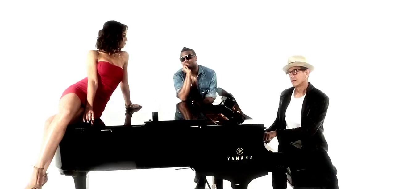 Emmanuelle Chriqui desnuda #109280598