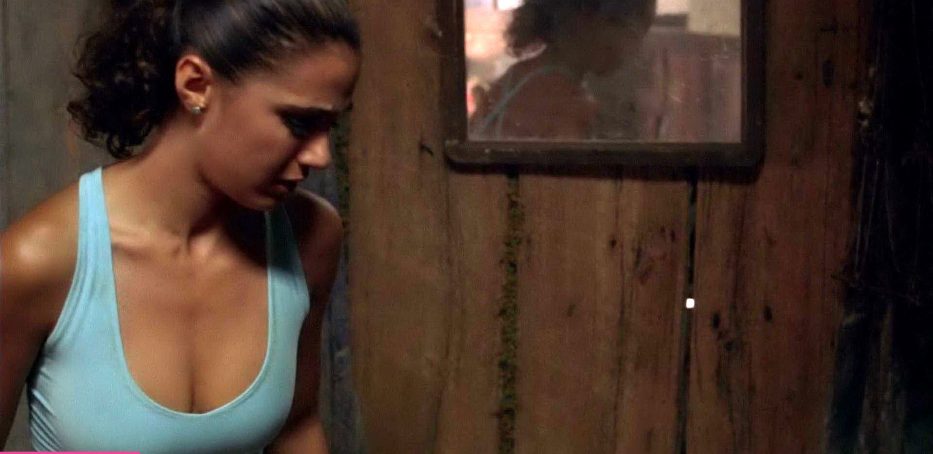 Emmanuelle Chriqui desnuda #109280618