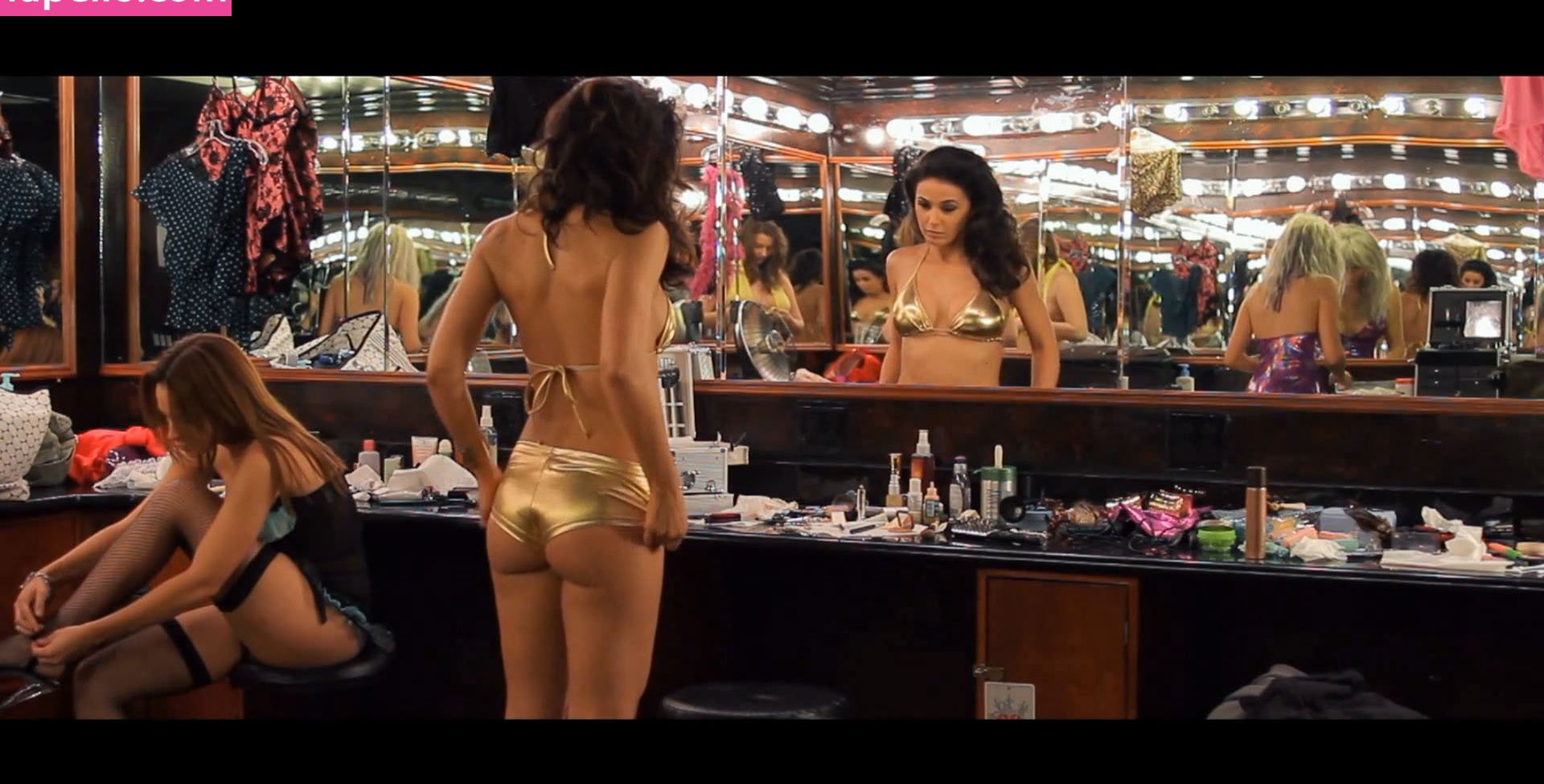 Emmanuelle Chriqui desnuda #109280659