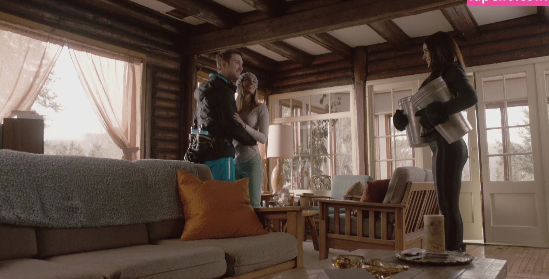 Emmanuelle Chriqui desnuda #109280664