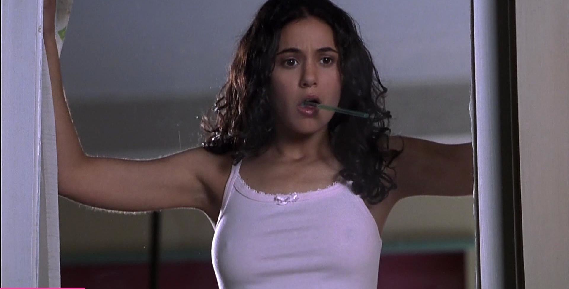 Emmanuelle Chriqui desnuda #109280700