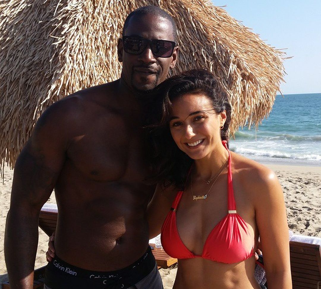 Emmanuelle Chriqui nackt #109280713