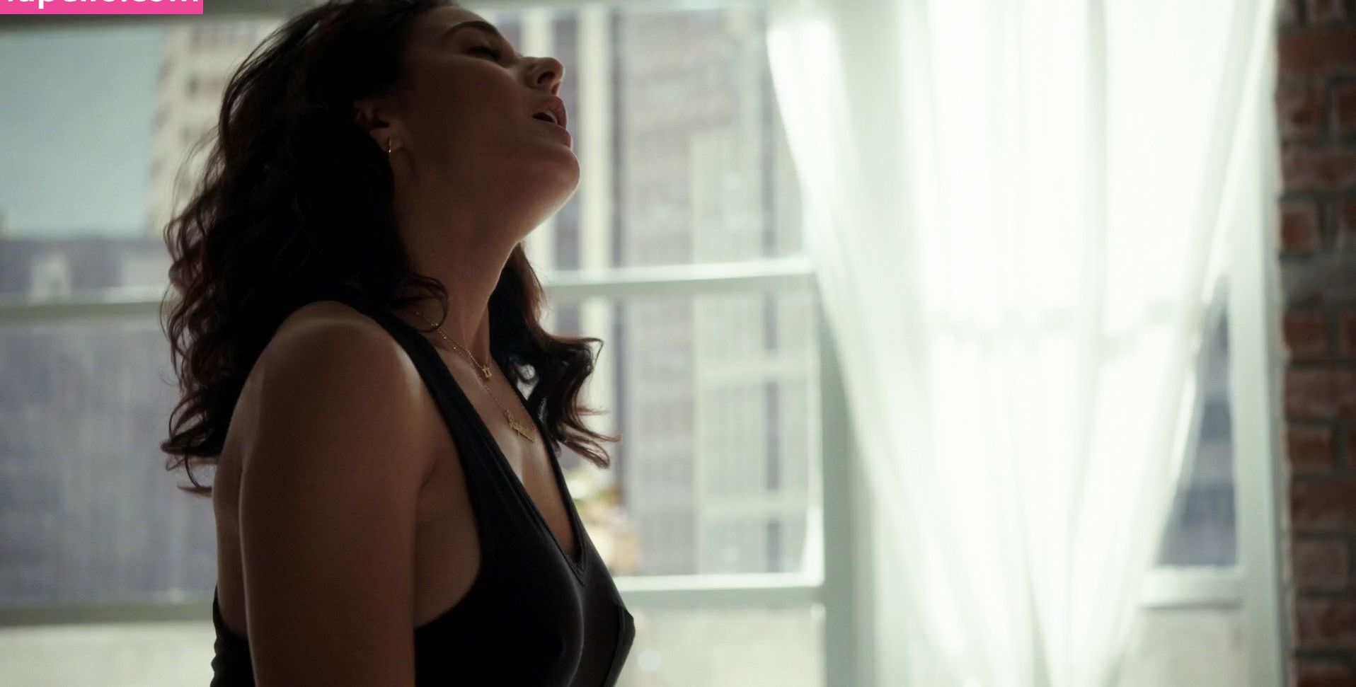 Emmanuelle Chriqui desnuda #109280727