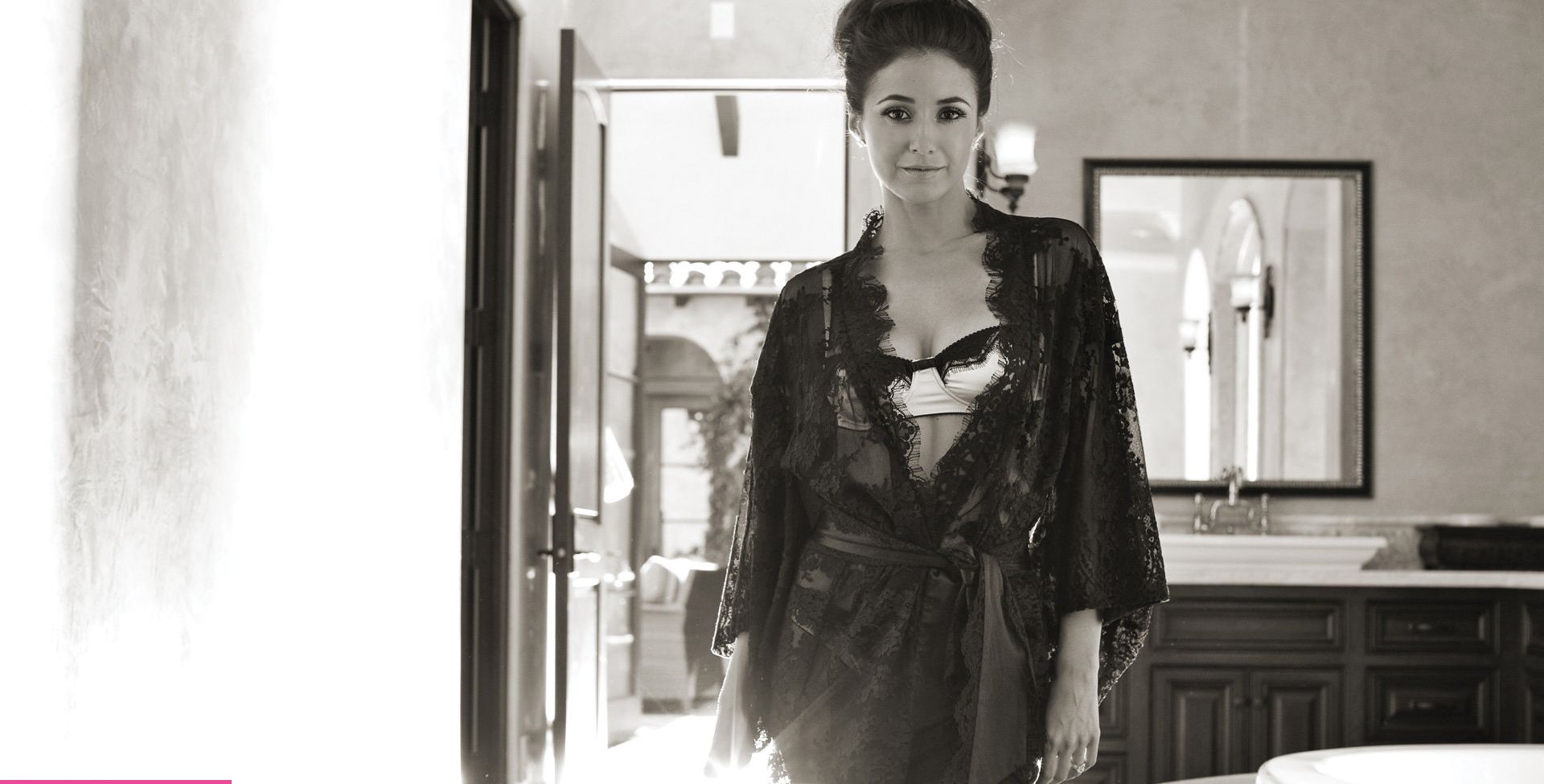 Emmanuelle Chriqui desnuda #109280827