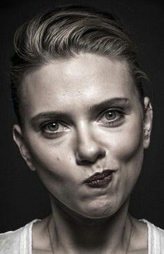 Scarlett - faccia di sborra
 #102252631