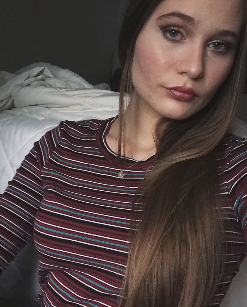 Bitchy fucktoy Beca #88575995