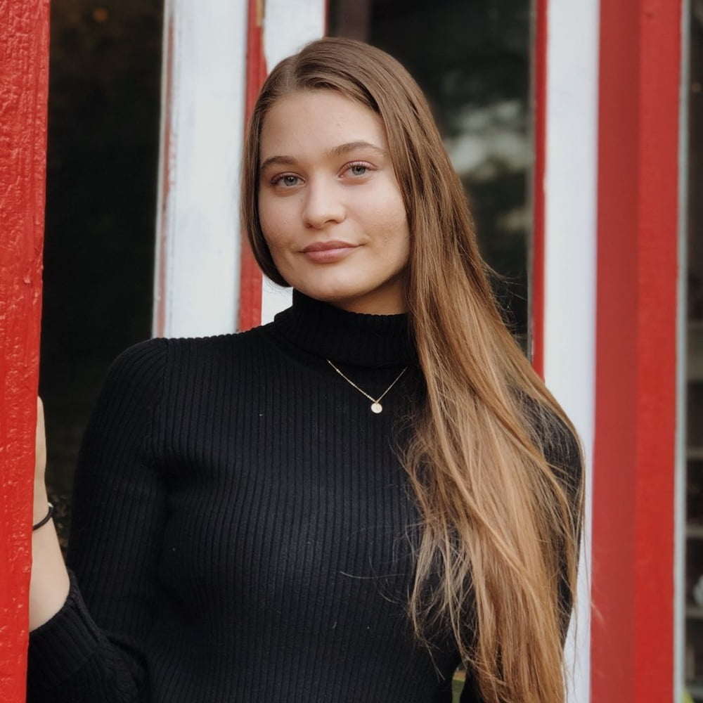 ビッチなファックトイ・ベカ
 #88576070