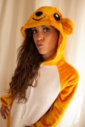 Ziggy Stern in einem Onsie
 #89630017