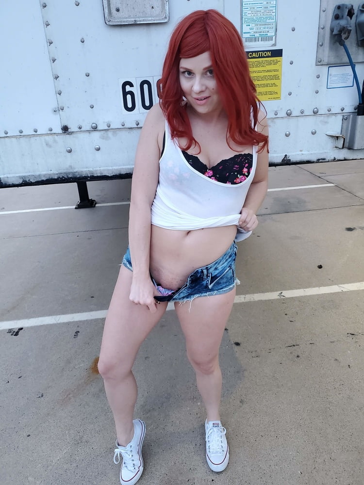 White Trash Trailer Park Whore In Short Shorts Gets Dirty #97823360