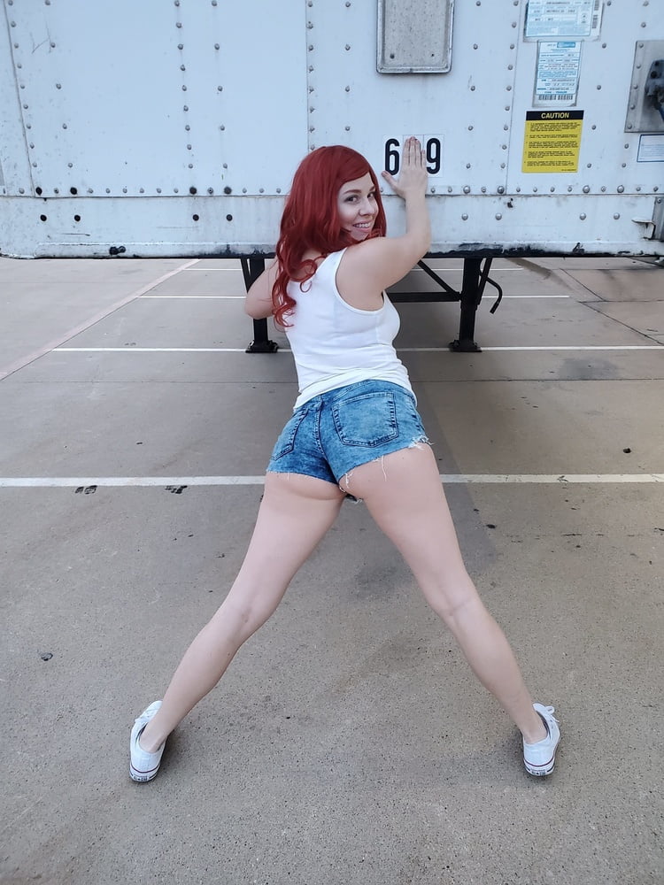 White Trash Trailer Park Whore In Short Shorts Gets Dirty #97823379