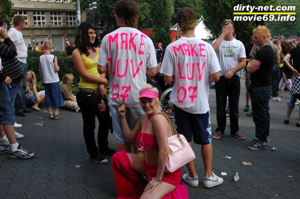 Blowjob at the Loveparade in Essen with Dany Sun &amp; Nathalie #94286042