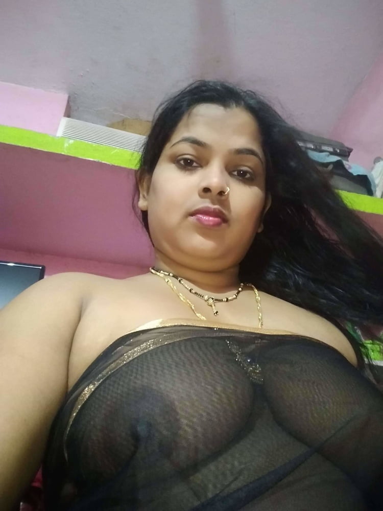 Tía Desi
 #89470906