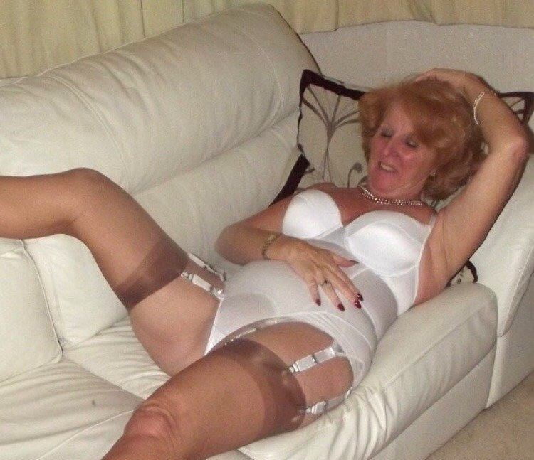 Maduras y abuelas 445
 #94300851