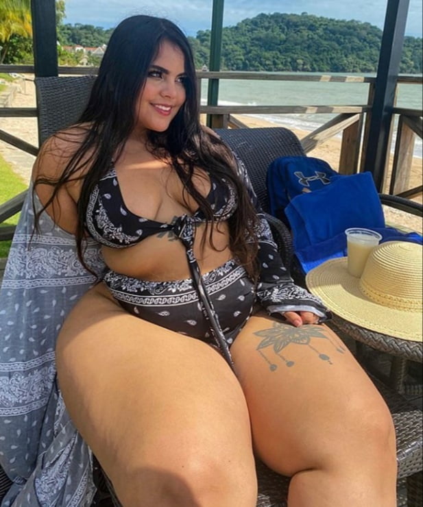 Sexy corto grande bottino latina bbw pera gracie
 #93022944