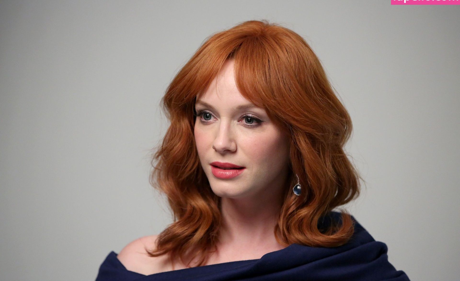 Christina Hendricks nude #109776291