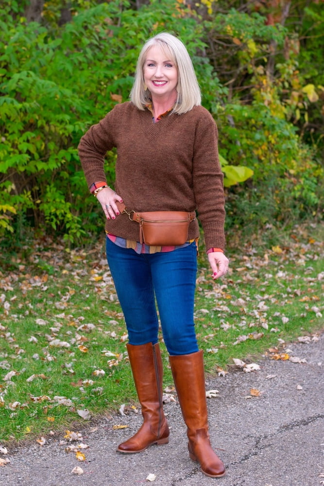 Milfs & gilfs con botas no.10
 #103086020