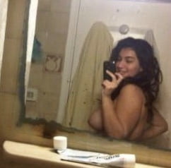 Kurvige sexy lebanesische Teenie zeigt riesige Titten & fleischige Fotze
 #79859573