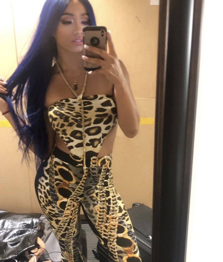 Sasha banks wwe
 #106417106