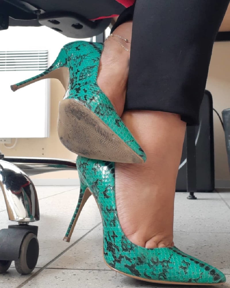 Piedi da zoccola 2 #92228667
