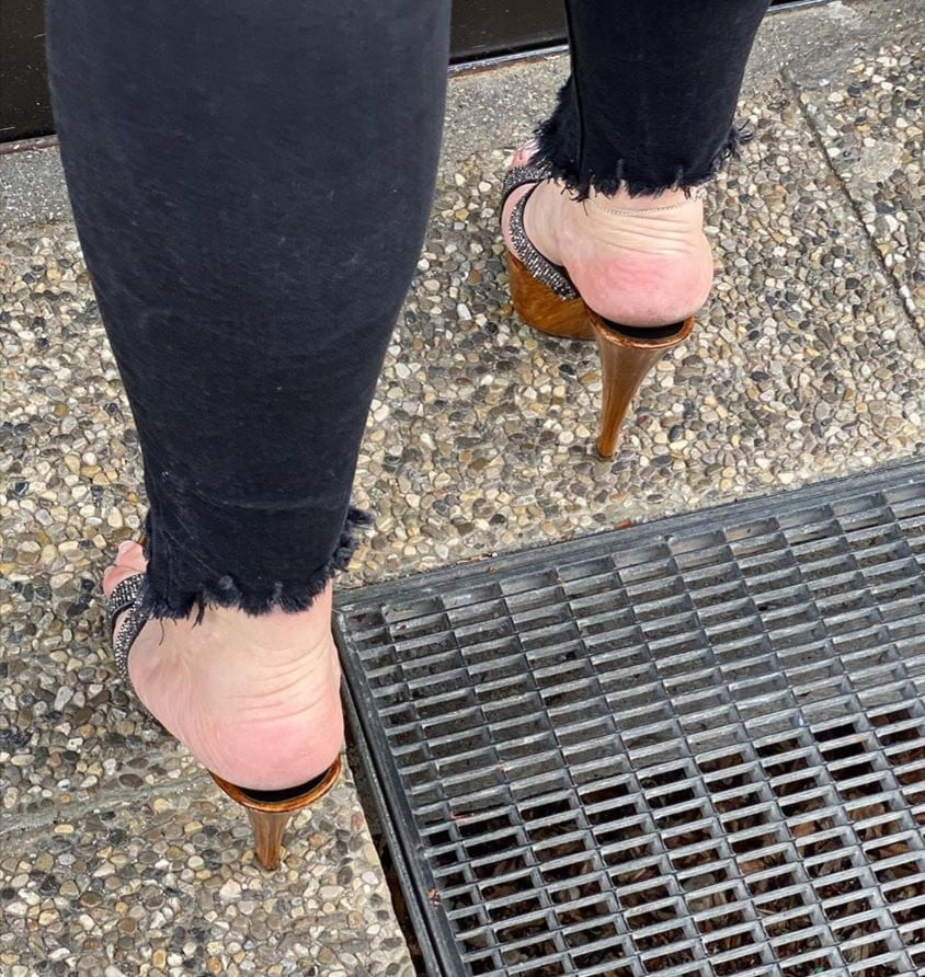 Piedi da zoccola 2 #92228714