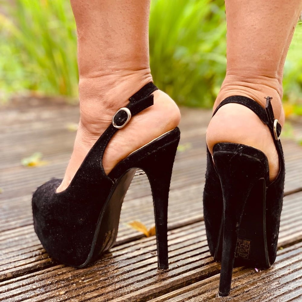 Piedi da zoccola 2 #92228810