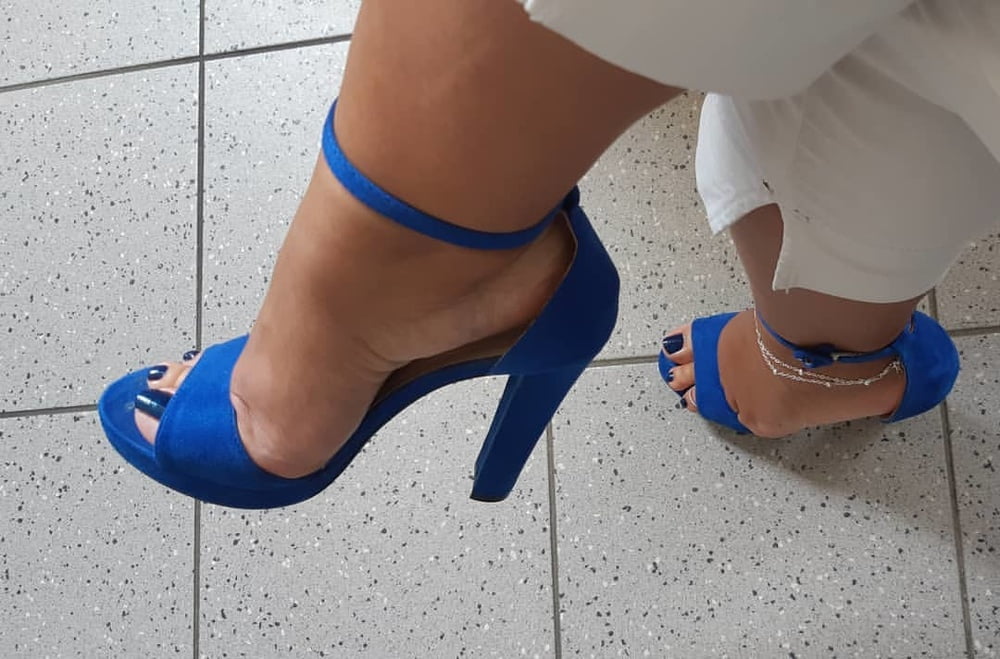 Piedi da zoccola 2 #92228845