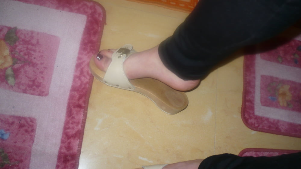 Piedi e zoccoli amatoriali e vintage #106366767