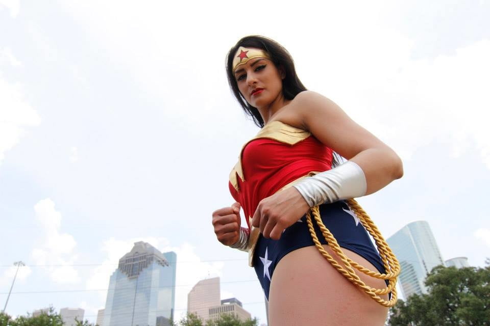 Latina cosplayer per il tributo di sperma e commenti
 #79752785