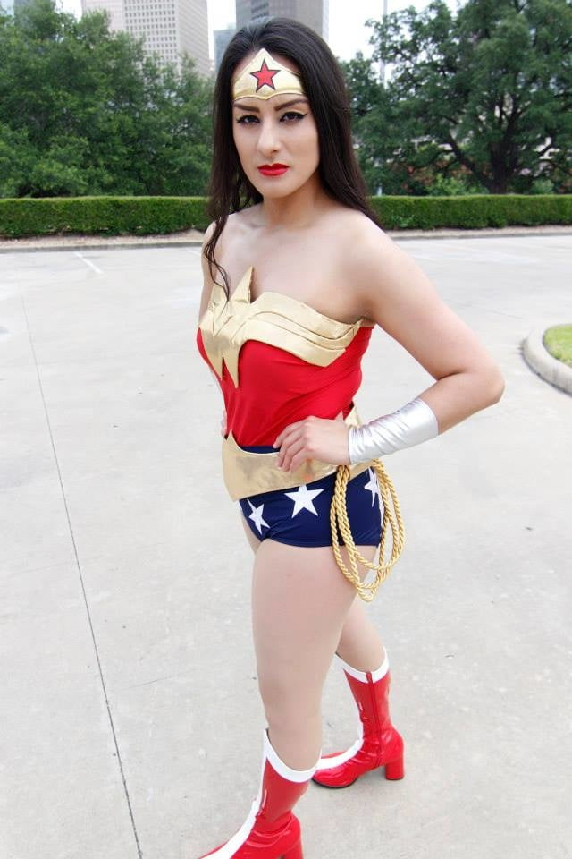 Latina cosplayer per il tributo di sperma e commenti
 #79752814