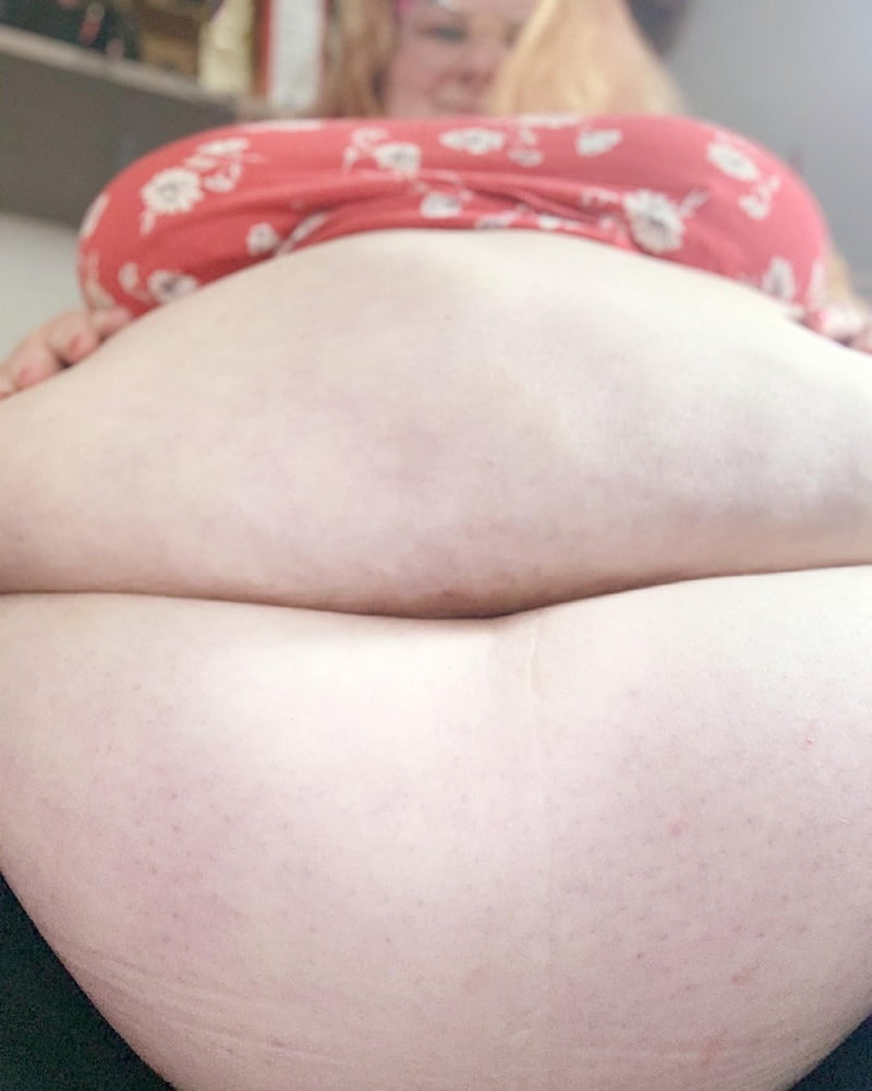 Big SSBBW Belly #106936289